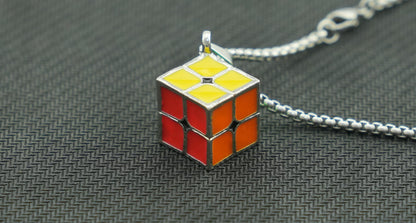 2x2x2 キューブ型ネックレス