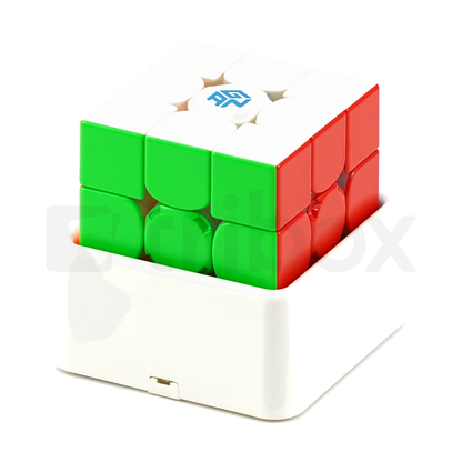 GAN12 ui Free Play UV-Coated + Charge Stand